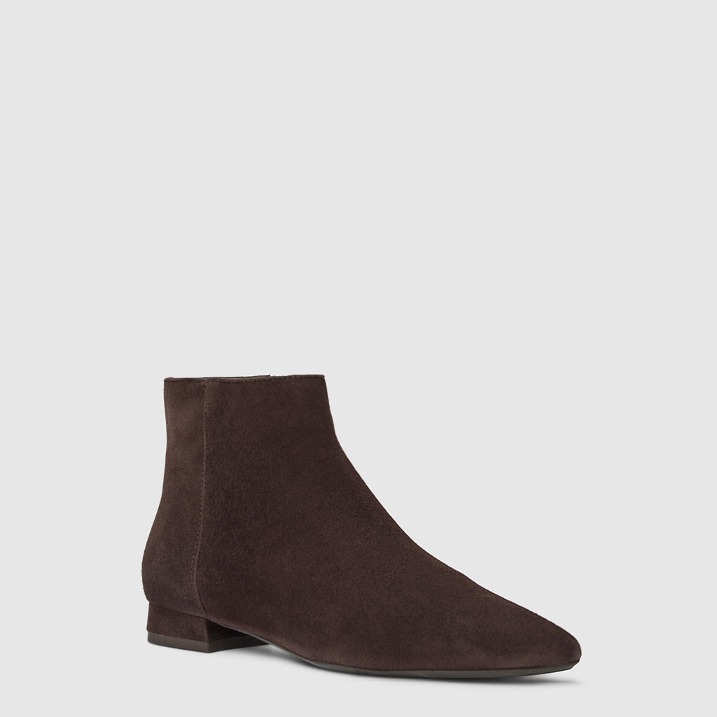 priscilla-2__espressosuede