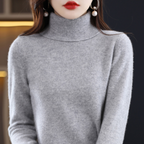Women's turtleneck sweater with long sleeves and ribbed collar