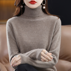 Women's turtleneck sweater with long sleeves and ribbed collar
