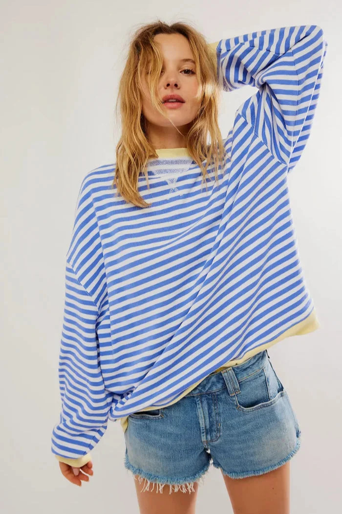 Women's loose striped sweater with crew neckline and long sleeves