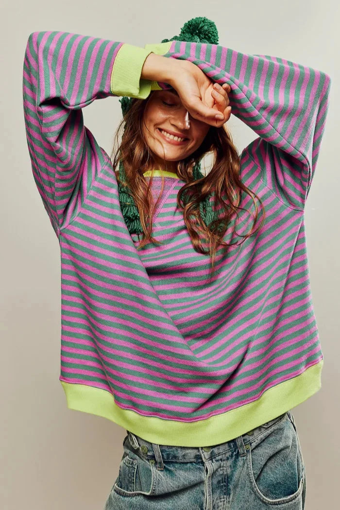 Women's loose striped sweater with crew neckline and long sleeves