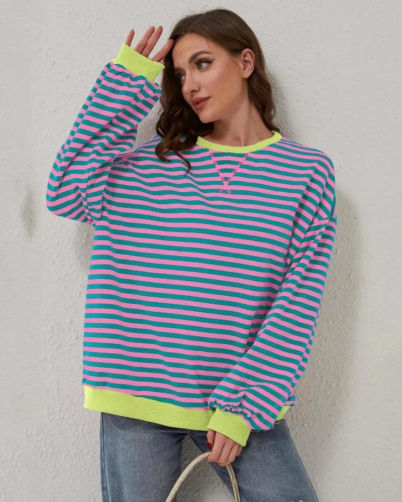 Women's oversized striped sweater with long sleeves and ribbed trims