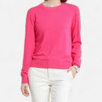 Women's classic crew neck sweater with long sleeves
