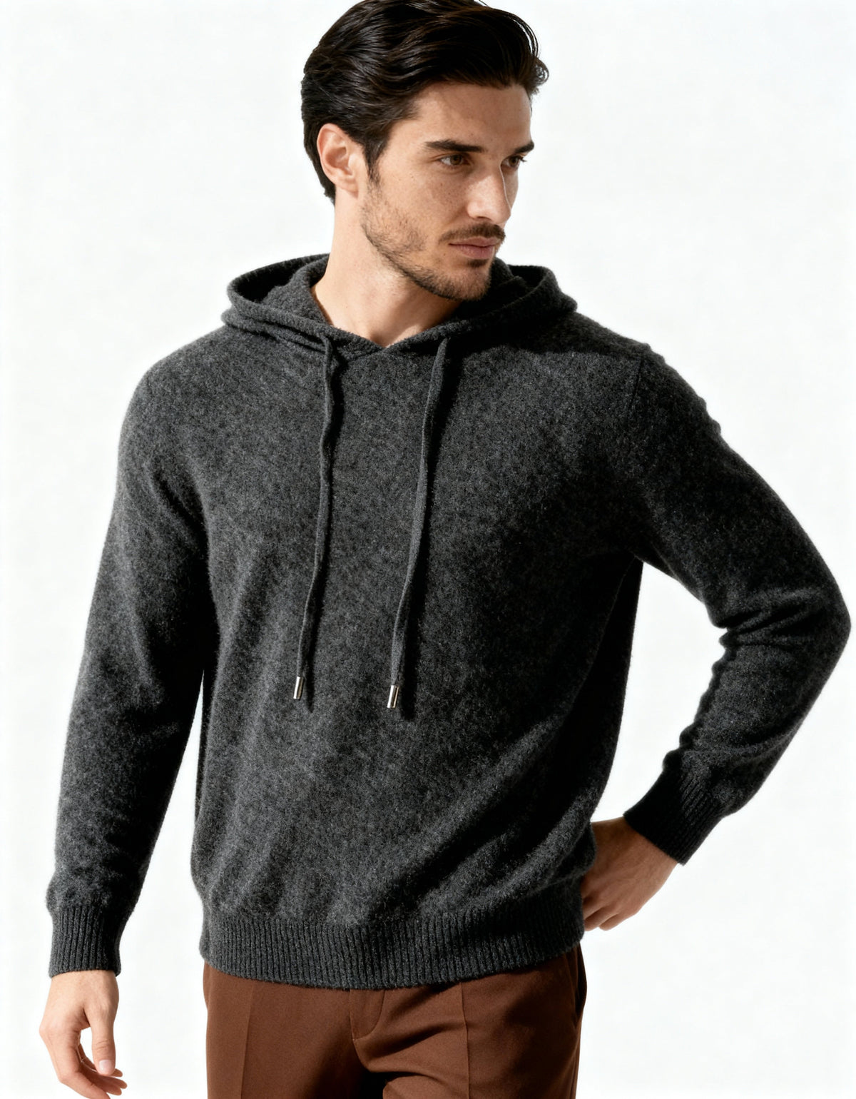 Men's plain knitted hooded sweatshirt with long sleeves and drawstrings