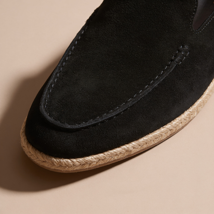 Men's slip-on espadrille loafers with rounded toes and braided soles