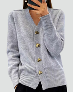Women's long-sleeved V-neck button cardigan with ribbed trims and front pockets