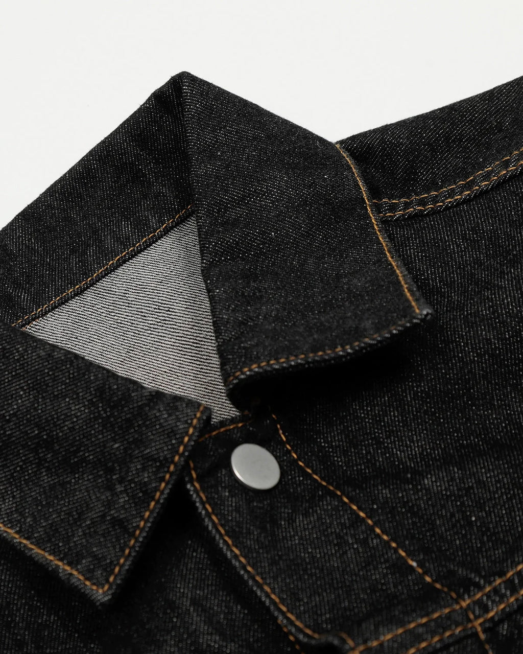 Men's black multi-pocket denim jacket with long sleeves