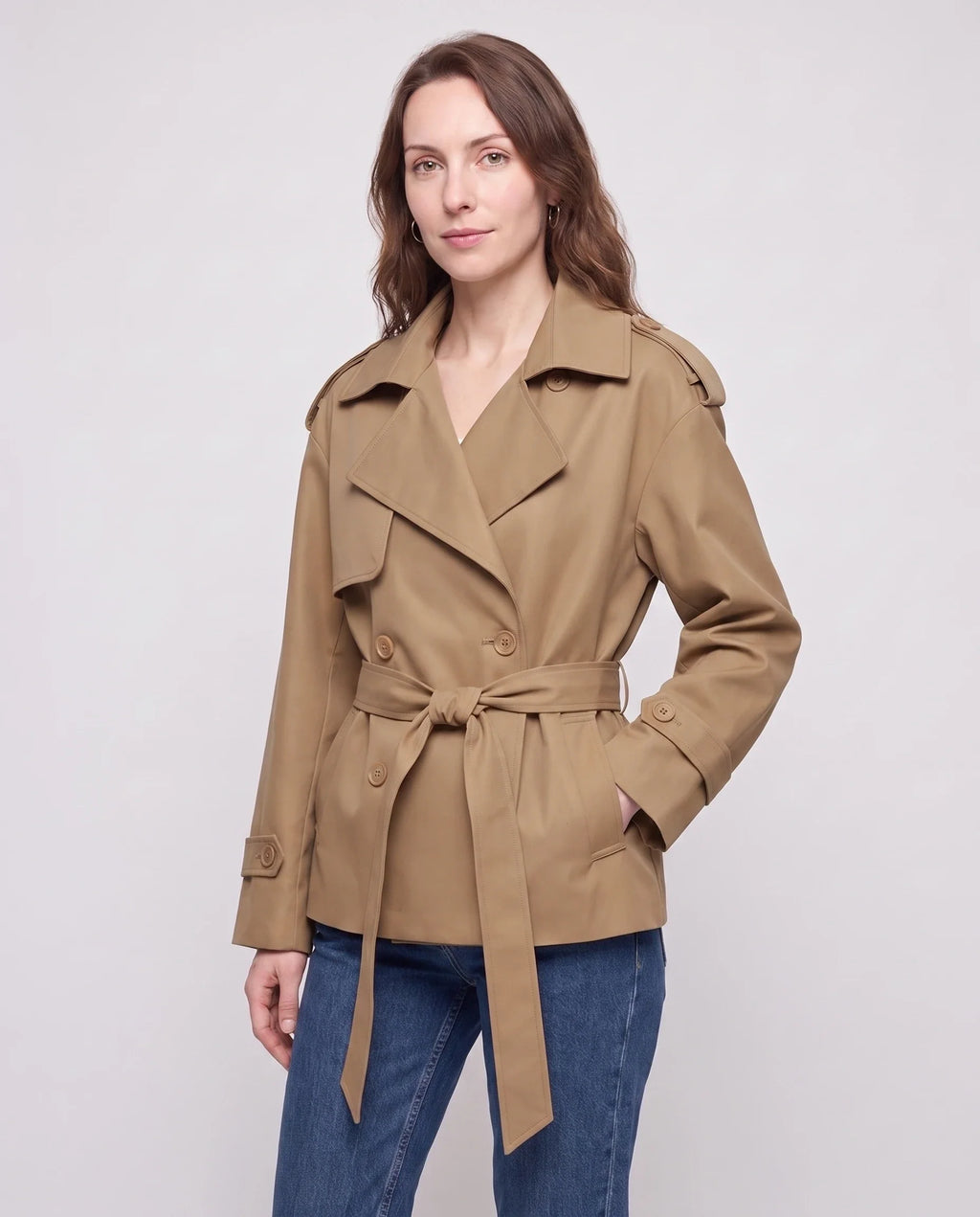 Women's short belted trench jacket with long sleeves and notched collar