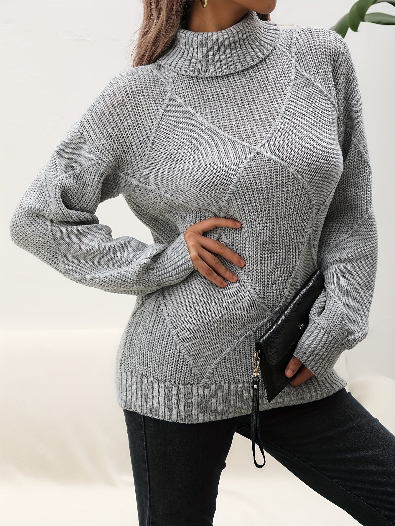 Women's geometric diamond pattern turtleneck sweater with long sleeves and ribbed trims