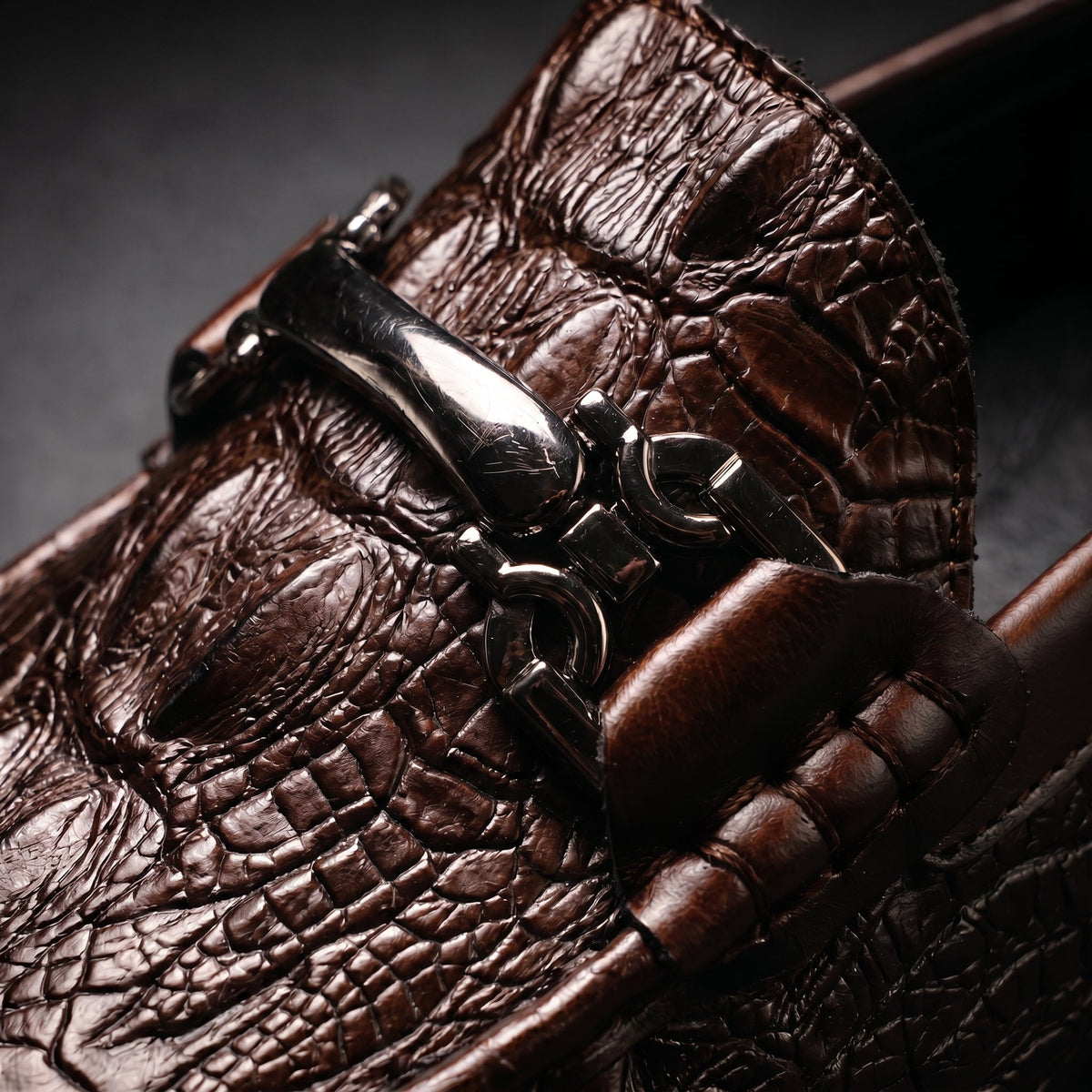 Men's croc-embossed slip-on loafers with horsebit detail