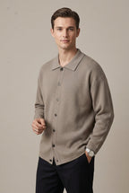 Men's oversized knitted cardigan with spread collar and button front