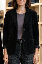 Women's structured ribbed texture blazer with notched collar, long sleeves and patch pockets
