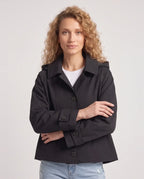 Women's cropped hooded trench jacket with buttons and angled pockets