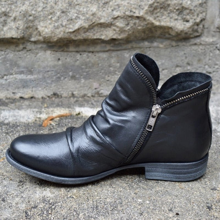 Women's ruched ankle boots with side zip and low heel