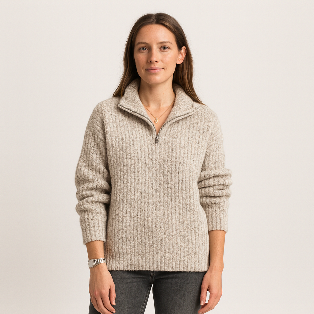 Women's knitted half-zip jumper with mock neck and long sleeves