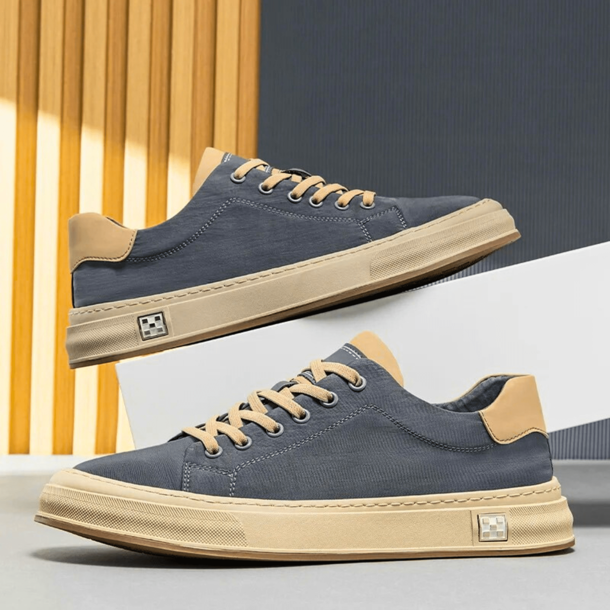 Low top lace-up sneaker with contrast flat sole