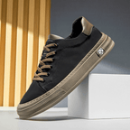 Low top lace-up sneaker with contrast flat sole