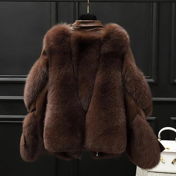 Women's oversized jacket with fur-textured collar, lapels and diagonal zip front