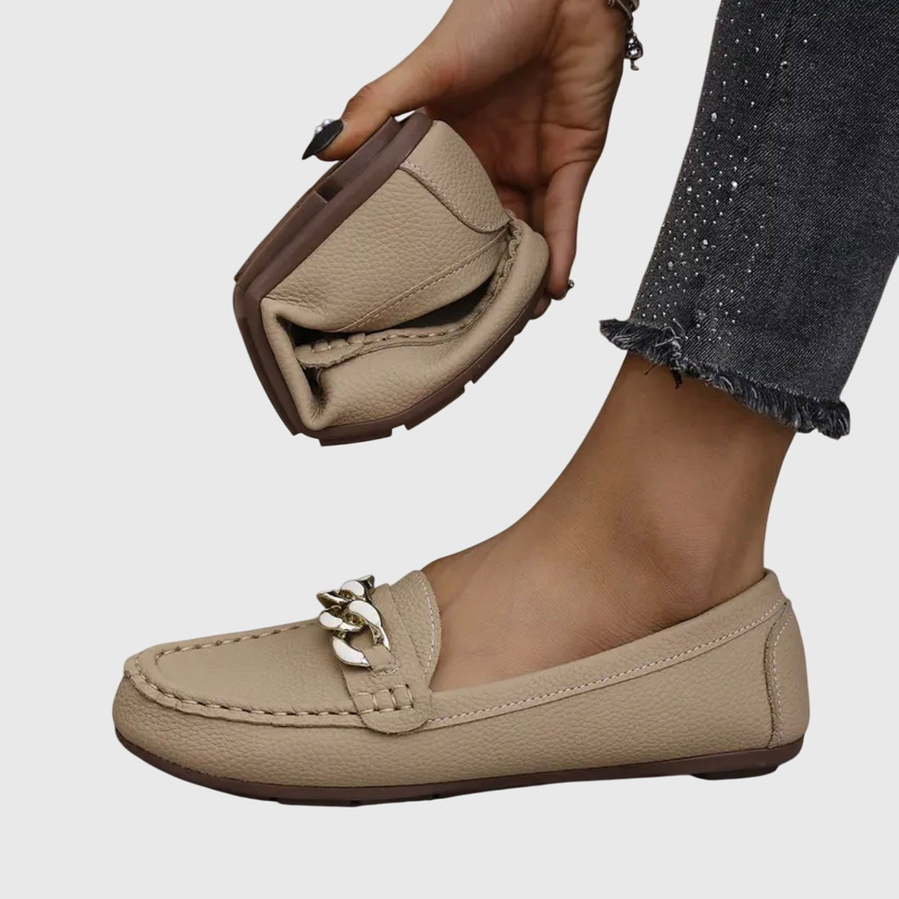 Women's round toe loafers with chain embellishment and flat soles