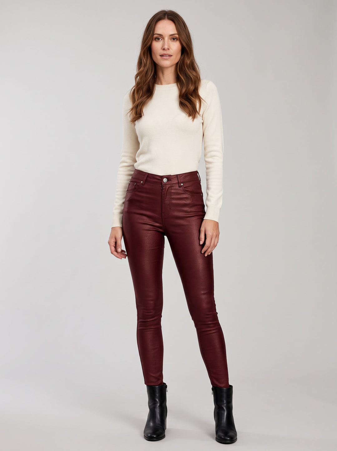 Women's Faux Leather Skinny Trousers in burgundy