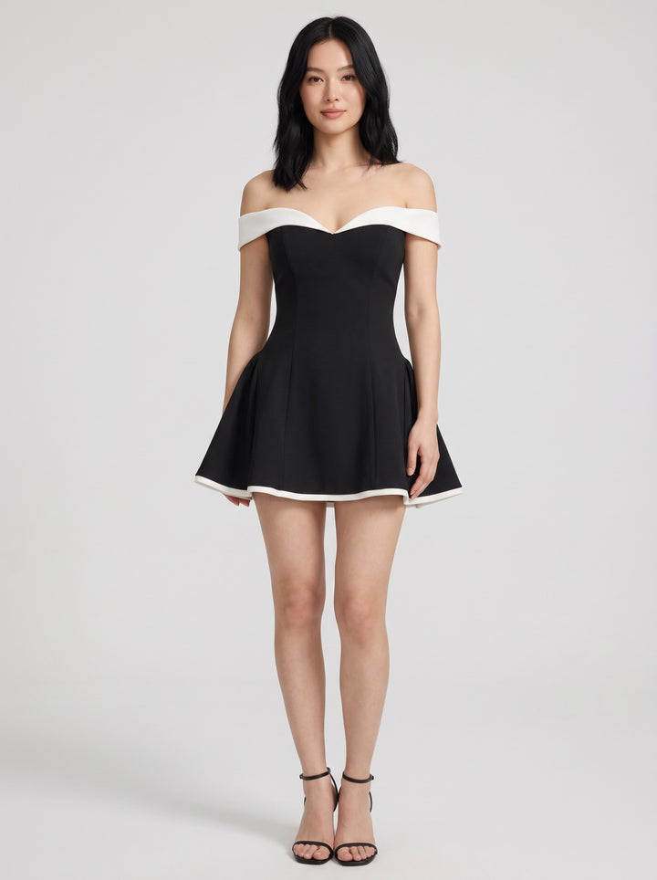 Women's Off-Shoulder Sweetheart Mini Dress in black