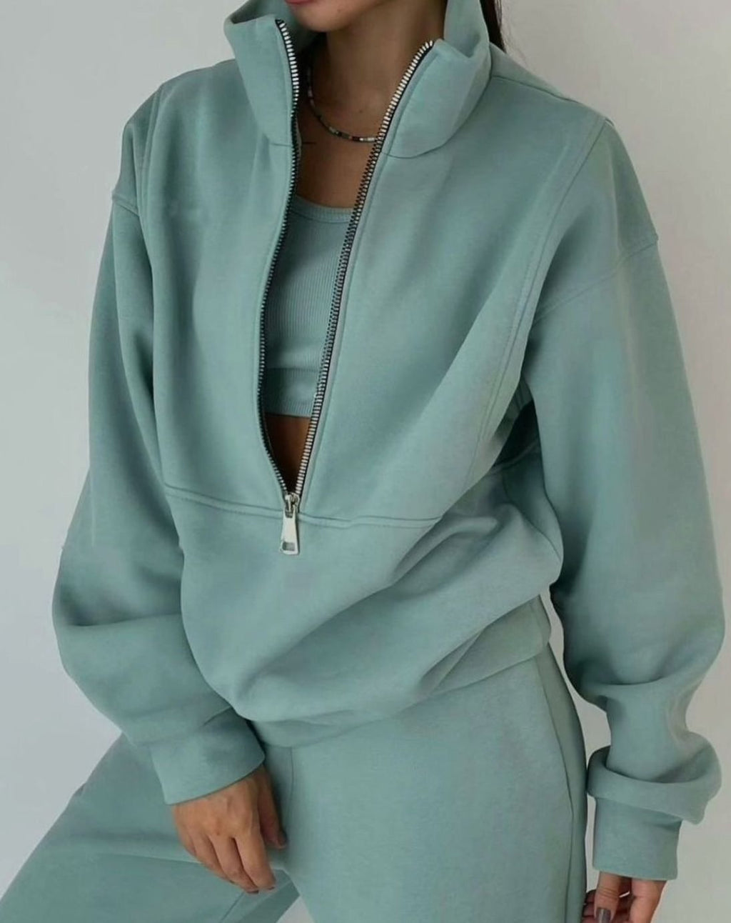 Women's cropped zip sweatshirt tracksuit set with wide-leg trousers