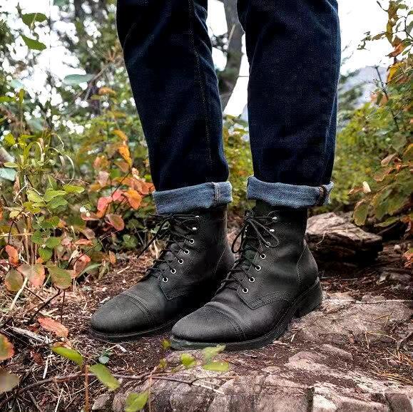 Men's lace-up ankle boots with rounded toes and stitched panel detailing