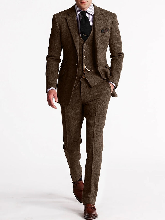 Men's tailored herringbone three-piece suit with jacket, waistcoat and trousers