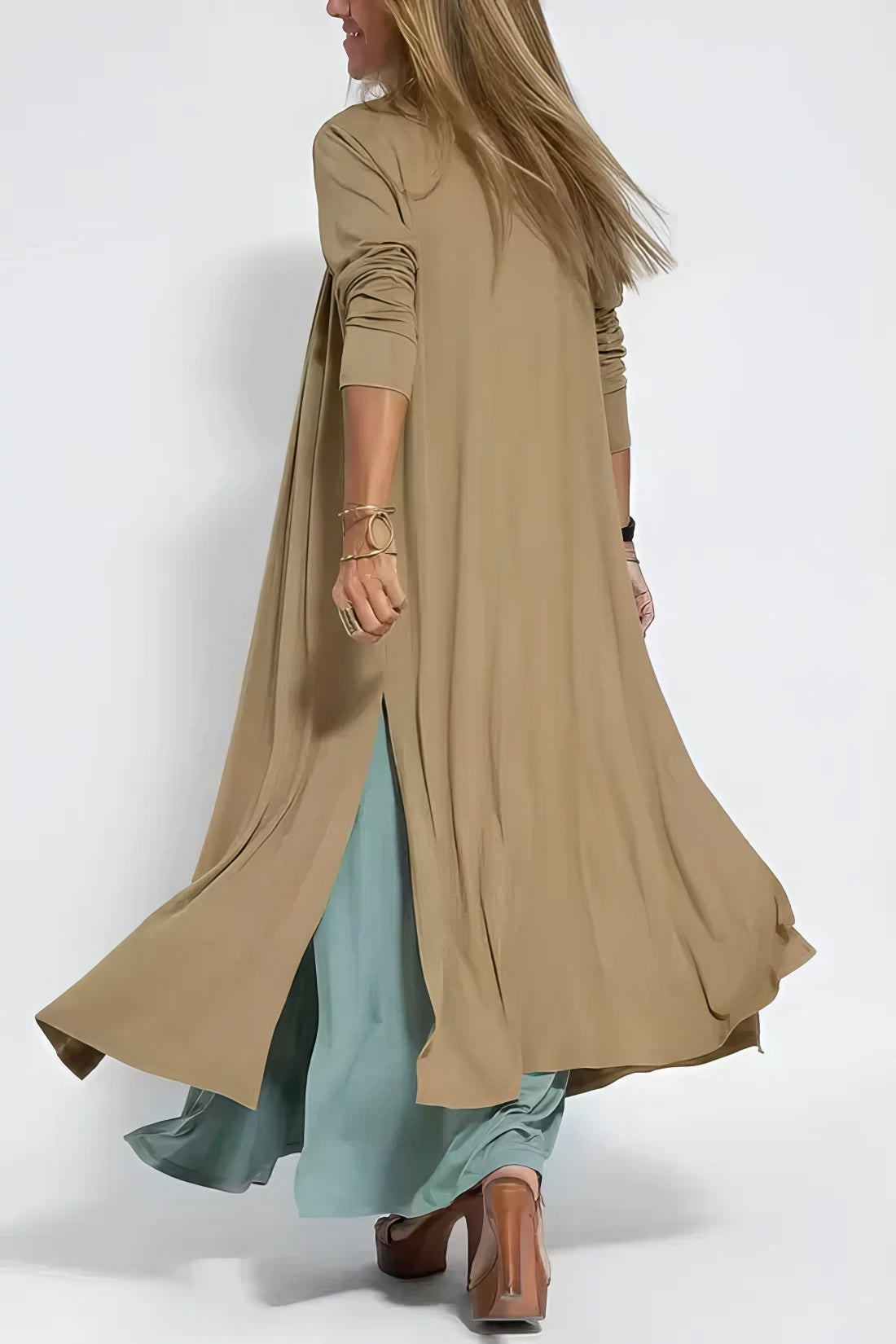 Women's sleeveless V-neck maxi dress with centre pleats and flowing floor-length skirt